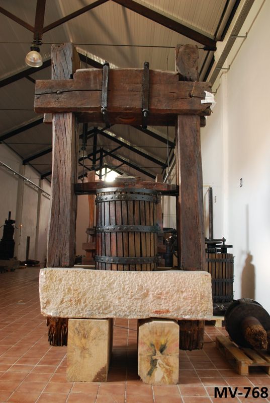 Premsa vertic.1 cargol descen [premsa de vi], desconegut, segle XVII