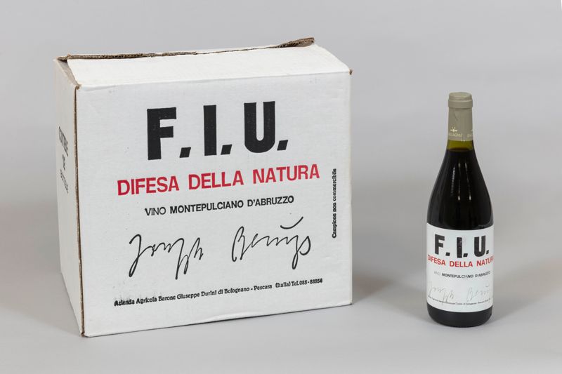 Caixa de vi F.I.U. [objecte d'art], Joseph Beuys, 1983